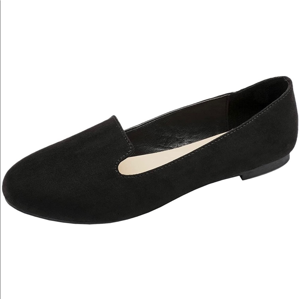 Woman’s Black Flats